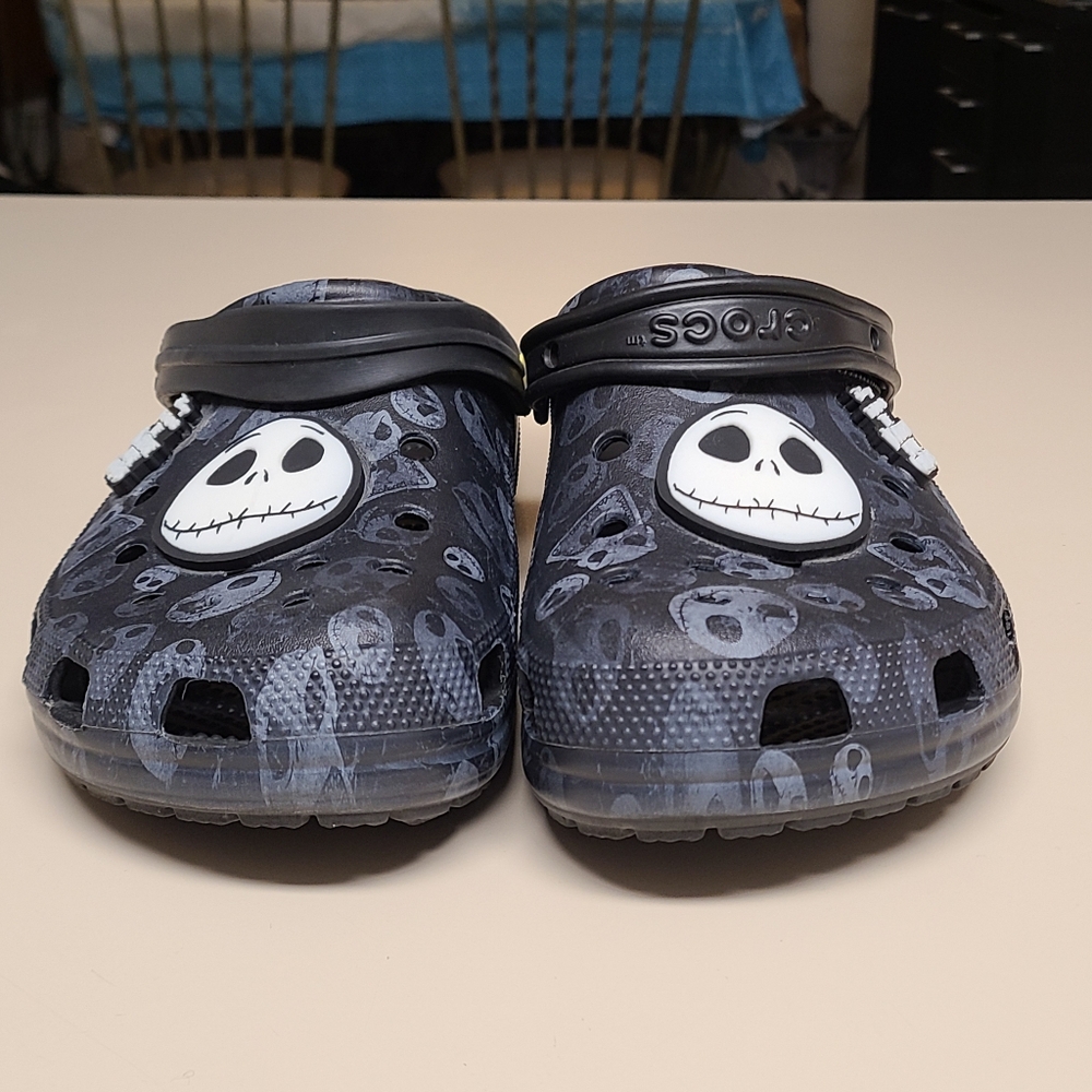 Crocs Disney A Nightmare Before Christmas glow in the dark clog sandals size 11 - Picture 2 of 9